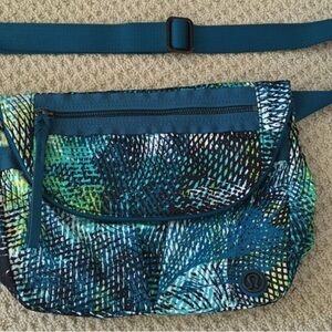 Lululemon seawheeze festival bag